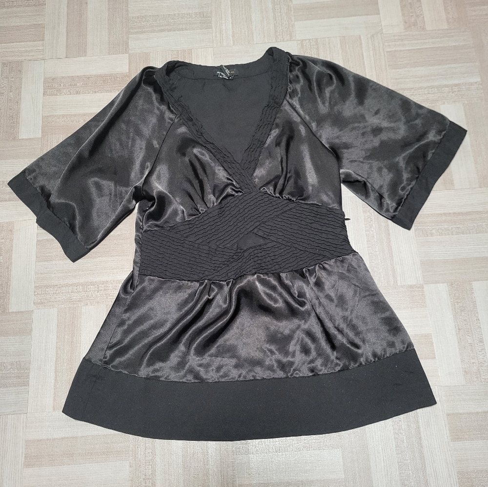 -BCBG MAXAZRIA dressy black top. Small